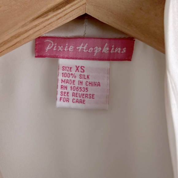 100% Silk Blouse with Bow Detail - Sz XS - Picture 4 of 7